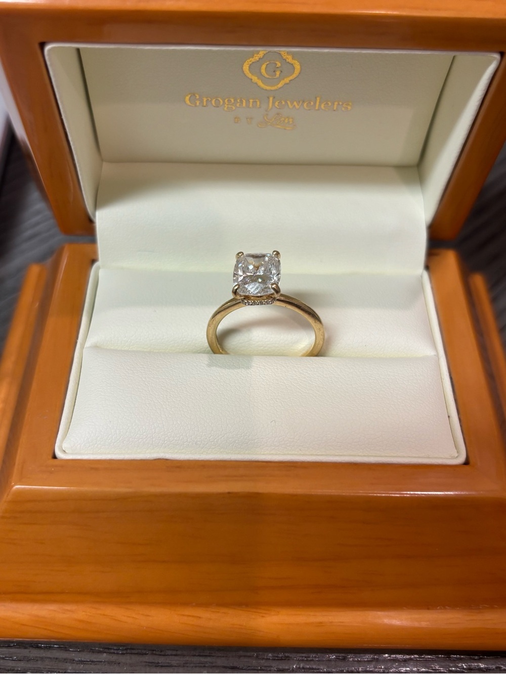 Yellow Gold Lab Created Diamond 💎 3.10 carat Solitaire Ring - Cushion-Cut Stone